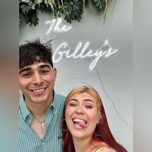 Meet your Posher, Ray